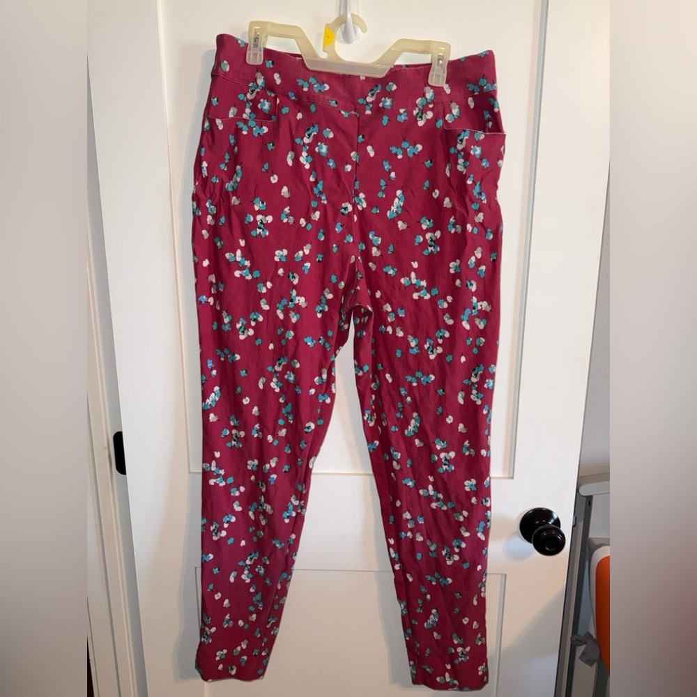 Kate & Mallory Womens Floral Leggings in Burgundy